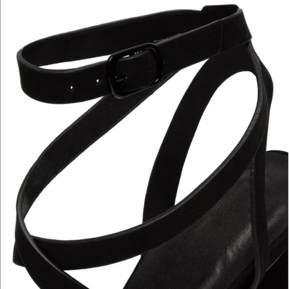 DANGEROUS - BLACK - Picture 3 of 4